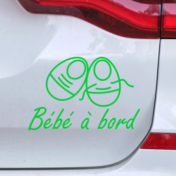 Autocollant de couleur vert. Découvrez notre adorable "Bébé à bord chaussures"