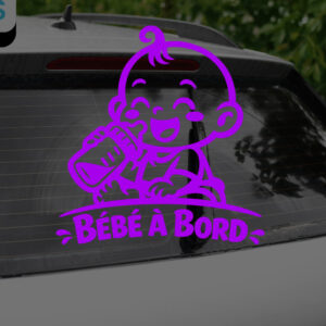 Bébé à Bord Avec Biberon