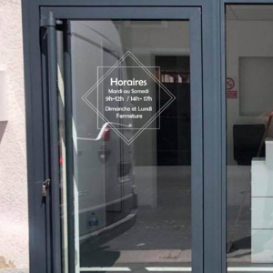 Sticker vinyle horaire losange pour entreprises.