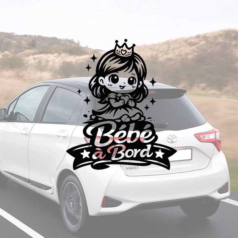 Bébé à bord avec une petite princesse - aperçu sur vitre de voiture
